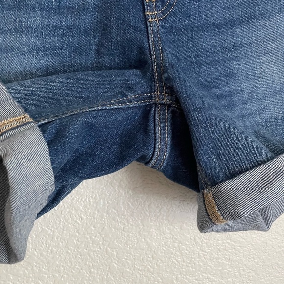 Old Navy Maternity Front Low Panel O.G. Straight Cuffed Jean Shorts 4 NEW - Picture 5 of 10